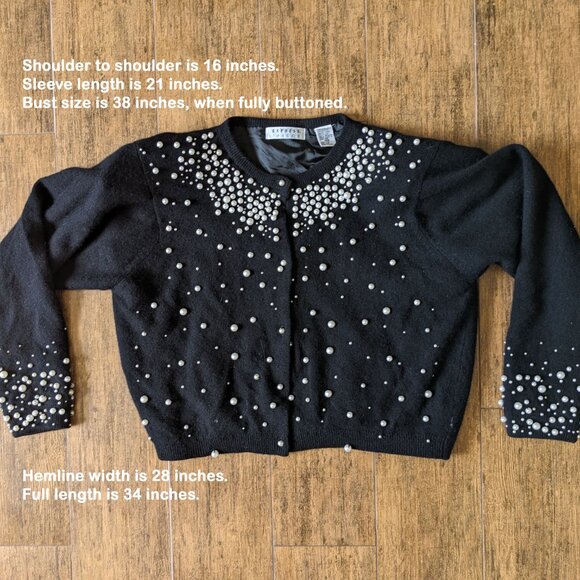 Express Tricot black sweater, White faux pearl trim Made British Crown Hong Kong - Picture 16 of 17